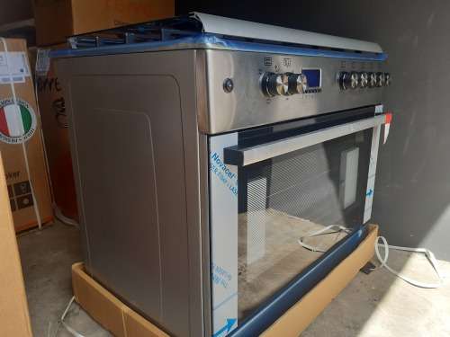 FERRE GAS STOVE WITH GAS OVEN 90CM X 60 CM 2 YEAR WARRANTY